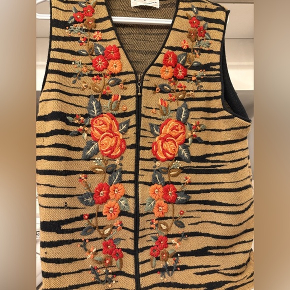 Alfred Dunner embroidered floral stripe zip vest size large - Picture 7 of 14